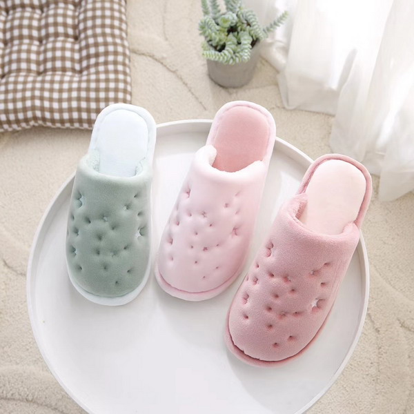 Women's Warm Slippers With Star Embroidery