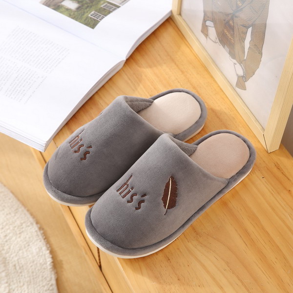 Men's Warm Slippers With Leaf Embroidery