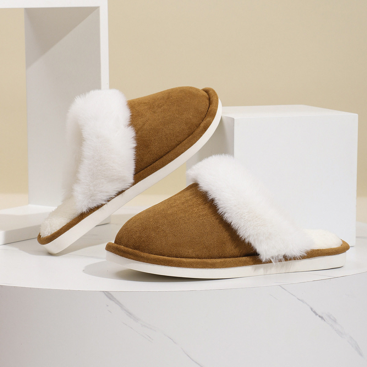 Suede Upper Men's Warm Slippers With Plush Collar