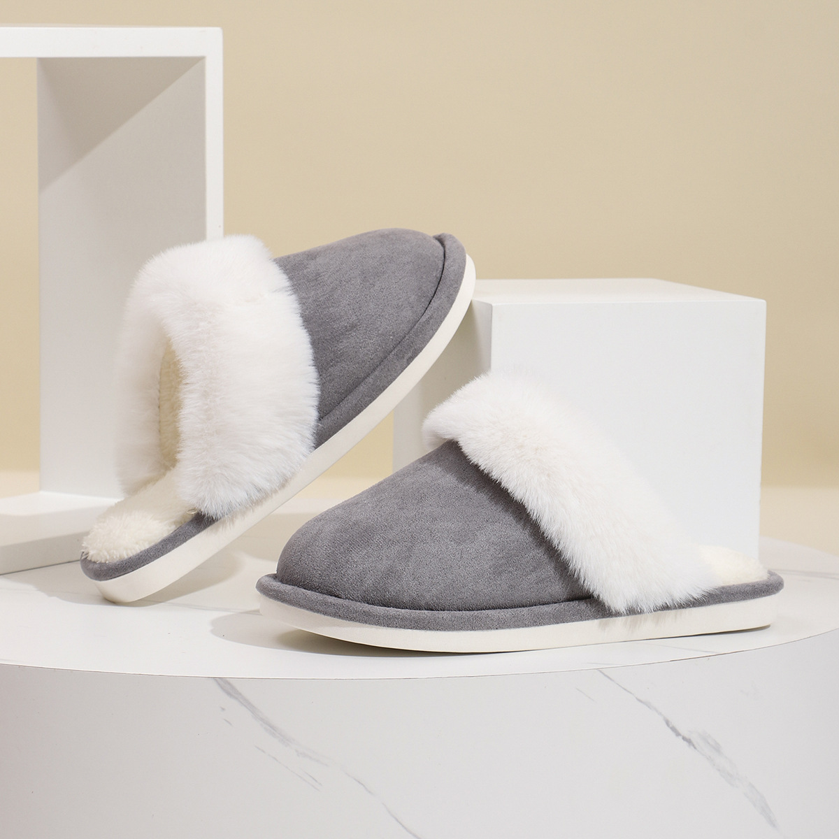 Suede Upper Men's Warm Slippers With Plush Collar