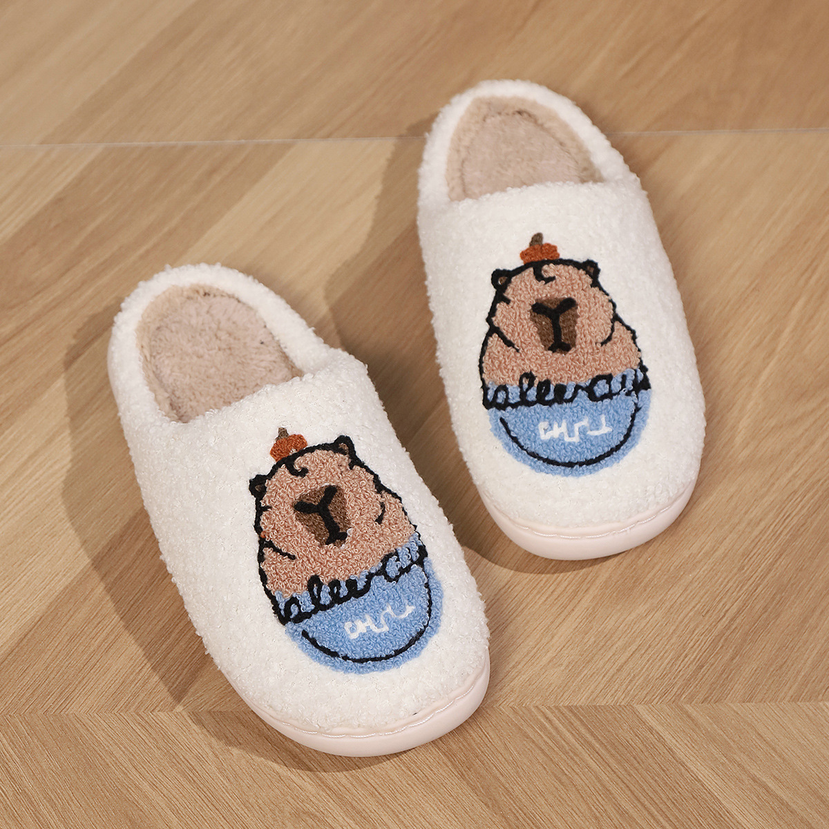 Women's Warm Slippers Capybara Cartoon Design Upper