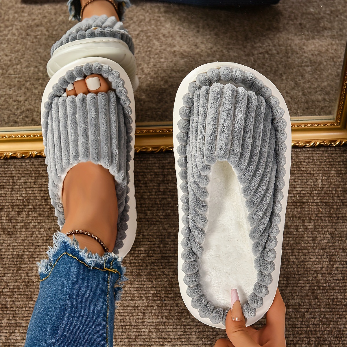 Cozy Soft Women's Open Toe Slipper With Plush Upper Pure Color