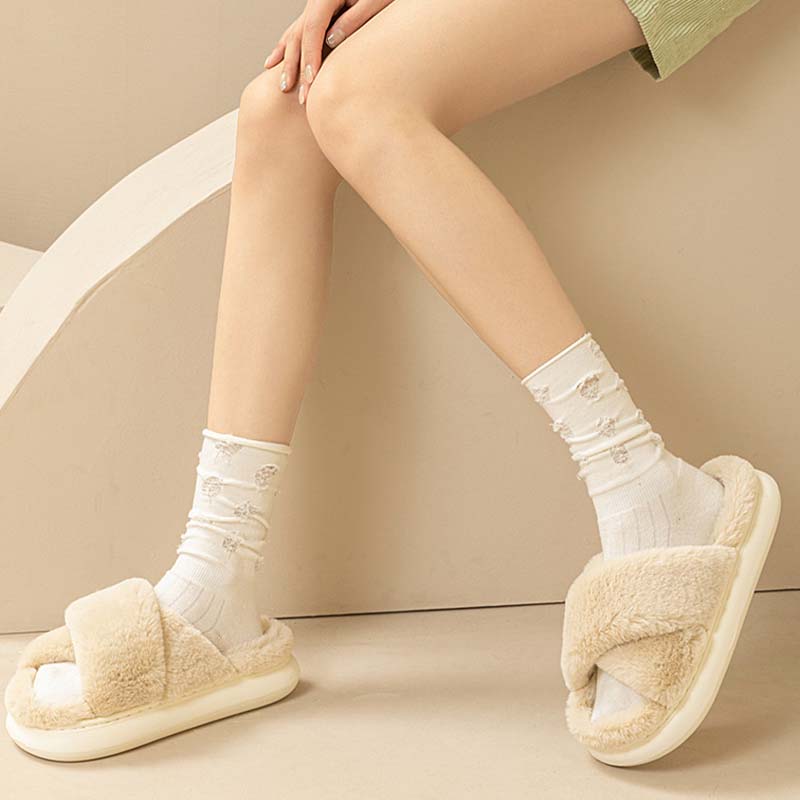 New Women Home Indoor Slippers With Soft Plush Cross Upper In Pure Color